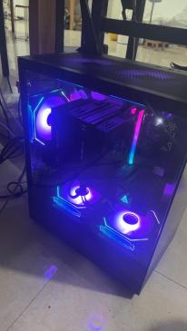 I5-14600KF+4060Ti+黑色海景房